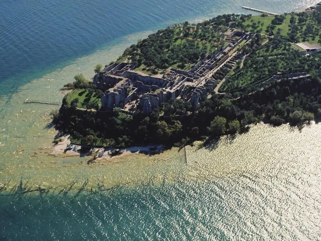 Semesterbostad Casa Vecchio Mulino 1 Villa Peschiera del Garda Italien